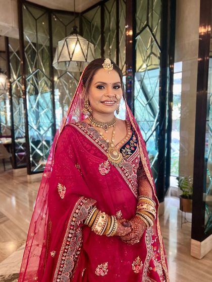 Classic Red & Pink Bridal Looks photo 28