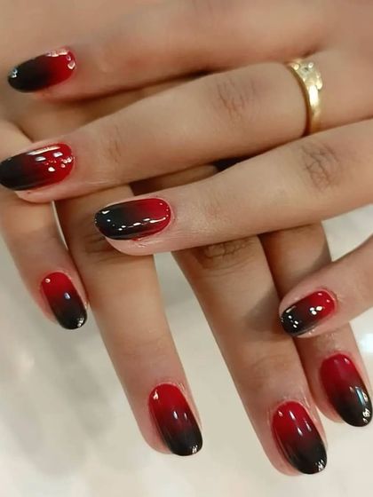 3D Nail Art Studio - Nail Services Bold Reds & Romantic Designs photo 12