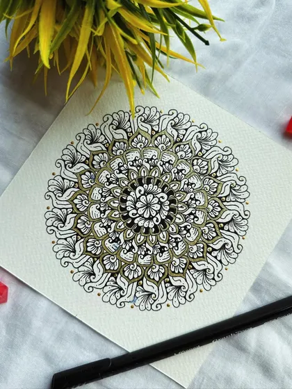 A simple yet elegant design that I truly enjoyed creating. This piece, with its flowing patterns and touch of gold, is a perfect example of how classic color combinations can create a timeless and sophisticated artwork.