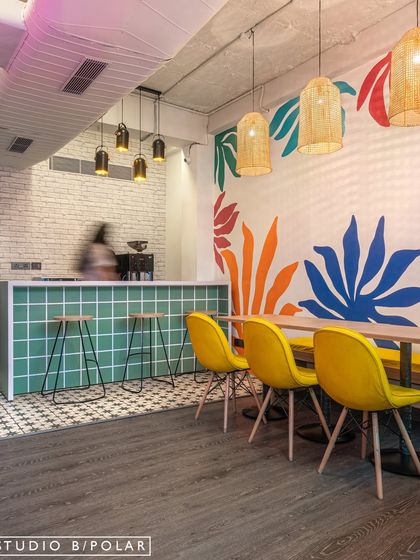 Vibrant & Dynamic Workspaces photo 11