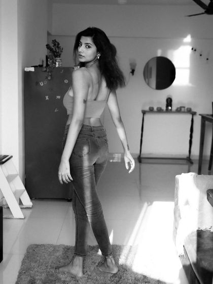 Cinematic Indoor & Studio Work photo 39