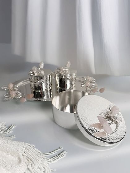 Ornate Serveware & Centerpieces photo 23