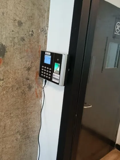 A wider view of the RS9w installation in Gurgaon. The device is placed at a convenient height next to the door for easy access by employees.
