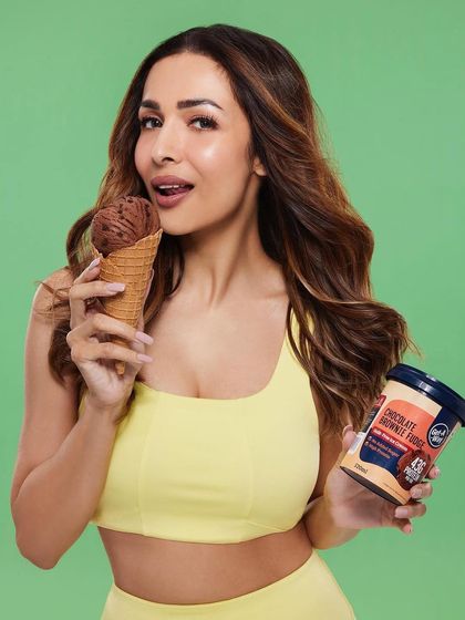 Soft, summery waves for Malaika Arora. This hairstyle is perfect for a fresh and relaxed look, showing off healthy, touchable hair.