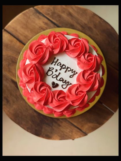 Elegant Designs: Flowers, Bows & Minimalism photo 14