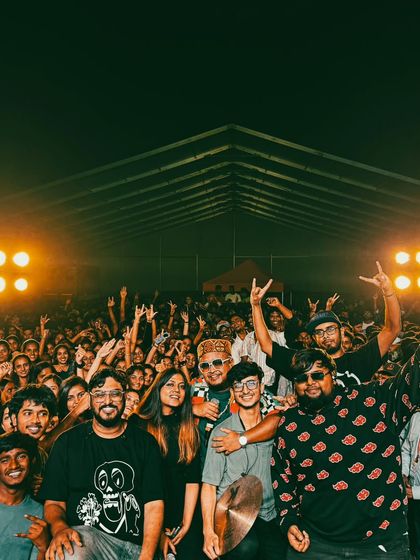 Loysum - Live Band for Events & Concerts Full Band: High-Energy Shows photo 24