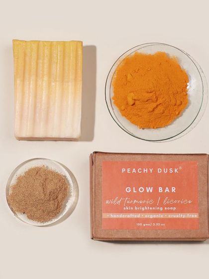 My Glow Bar is a skin-brightening soap made with Wild Turmeric and Licorice. These traditional ingredients are known for their ability to create a healthy, radiant complexion.