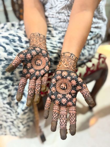 Chandu - Bridal Mehendi Intricate Bridal Designs photo 34