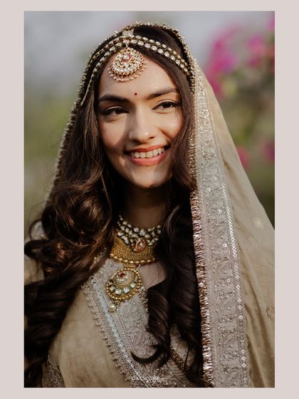 A radiant, happy bridal portrait. Her smile and the beautiful golden light made this shot absolutely magical.