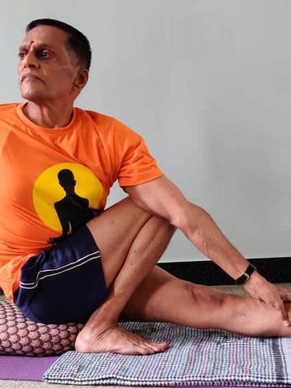 Marichasana 3 is a powerful spinal twist. This posture energizes the spine and is an important preparatory pose for advanced pranayama.