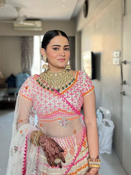 Additional Looks photo 14