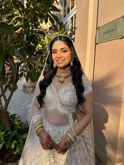 Flowing Waves & Curls photo 56