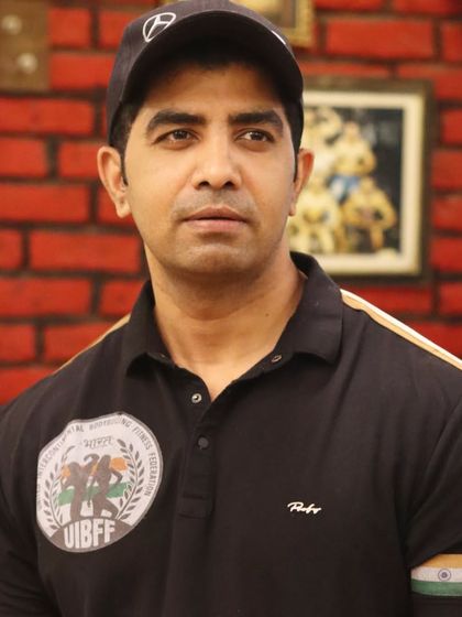 My gym is my most comfortable place. A candid shot of me in my element, wearing my official UIBFF shirt.