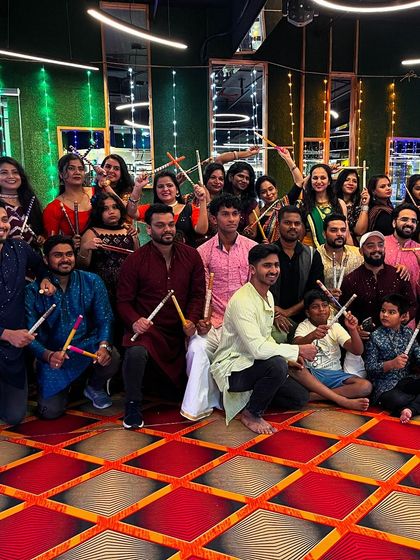 Meenal Dubey - Wedding & Sangeet Choreography Garba & Dandiya Nights photo 9