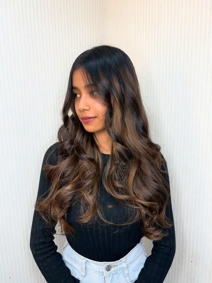 A close-up of the beautiful blend of colors in this balayage style.