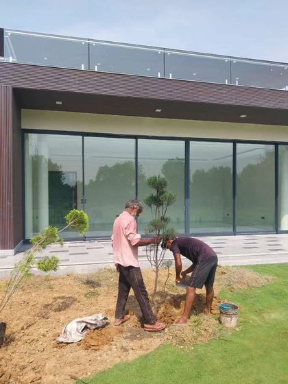 Greenium - Outdoor Landscaping & Garden Design Farmhouse & Villa Landscapes photo 14