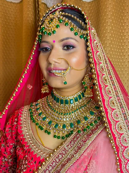 A happy smile from my bride Jyoti. Her glowing skin and bright makeup perfectly match her joyful personality.