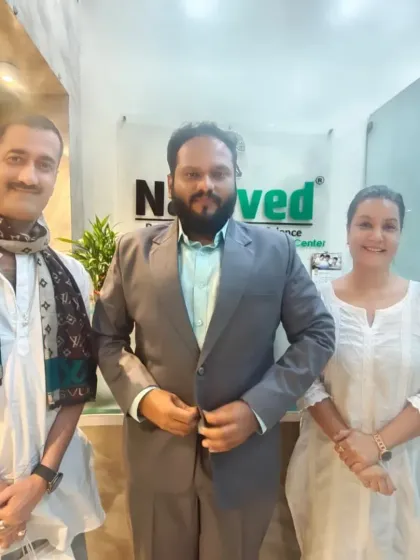I was honored to welcome renowned actors Sucheta Khanna and Biji Pandey to my clinic. It is a privilege to be trusted by artists who value authenticity and holistic well-being. Their visit is a testament to the results and care we provide.