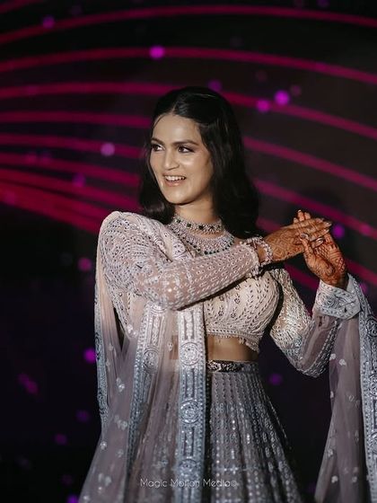 A bride's dance powered by love, laughter, and 'Nainowale Ne'. Her expressive performance was a beautiful sight to behold.