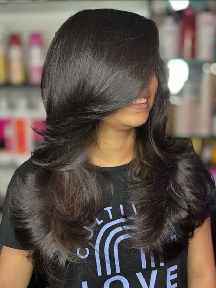 Women's Signature Layered & Volumizing Cuts photo 9
