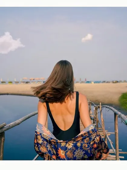 That feeling when you’ve arrived at the beach in Goa! A throwback to our shoot for The Westin Goa, this image captures the freedom and joy of stepping onto the sand.