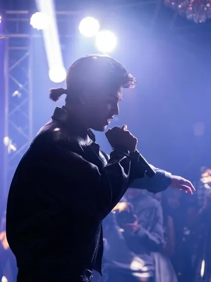 We provide complete production support for live performances, including professional stage lighting that creates a dynamic and energetic atmosphere for artists and the audience.