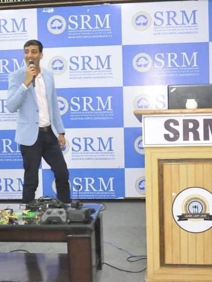 On stage at SRM University, sharing my passion and knowledge about the drone industry with the next generation of engineers and entrepreneurs.