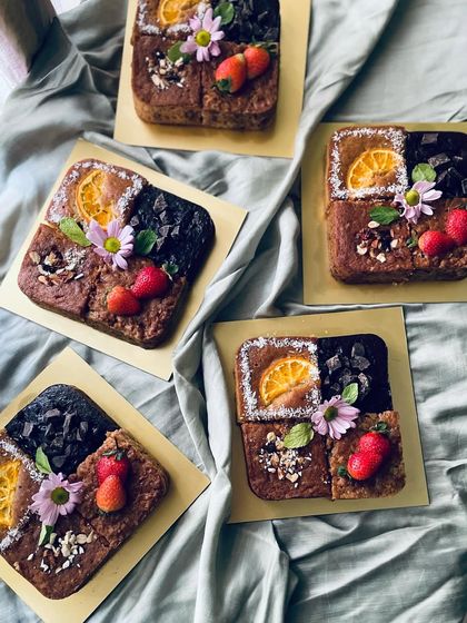 An overhead view of the 4-in-1 Valentine's Day cakes, each one a different flavour and beautifully decorated.
