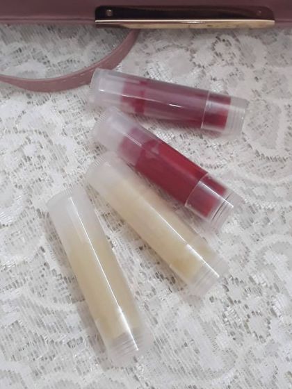 The truth about lip balms. My balms are un-tinted and made with nourishing ingredients, unlike many commercial options that use synthetic dyes which can dry out your lips.