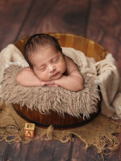 Newborn Portraits: The First Few Days photo 48