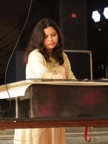 Focused at my lightbox during the TEDx performance at Sri Venkateswara College. Even in an outdoor setting, the art creates an intimate storytelling experience.