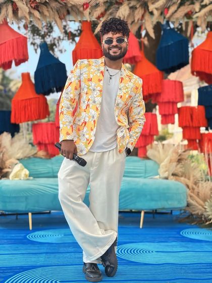 The Showman's Wardrobe photo 5