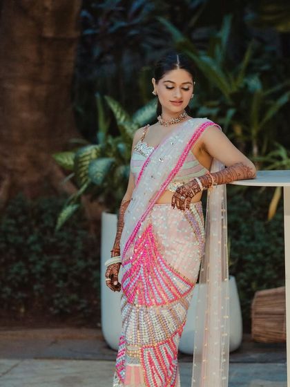 A solo portrait of the bride, looking effortlessly chic.