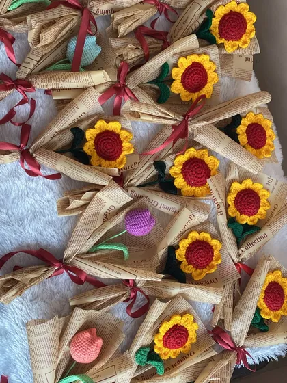 So many little bouquets ready to go! It was a lot of work, but so satisfying to see them all together.