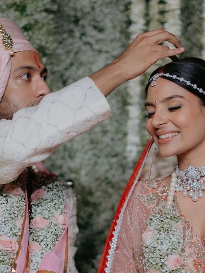 Timeless Red Brides photo 34