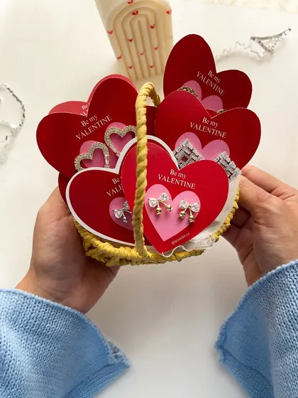 Pick a heart for your Valentine. These cute earring cards were part of my Valentine's collection.