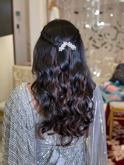 Flowing Waves & Open Hairstyles photo 25