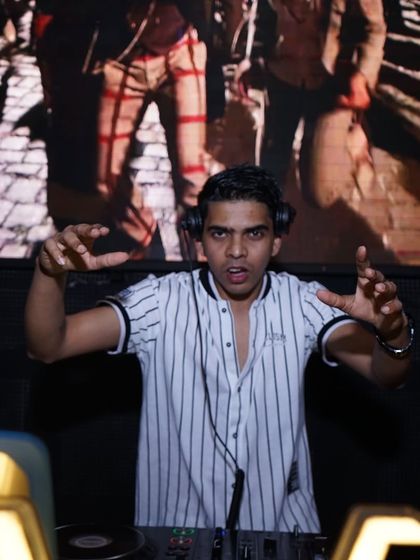 The Vibe: On The Decks & On The Floor photo 68