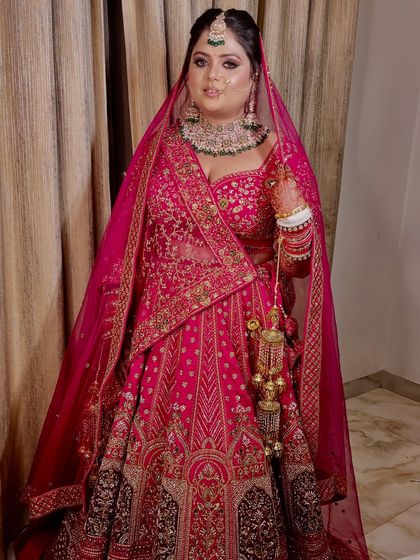 A beautiful portrait of the bride, ready for her wedding. Her confidence shines through, complemented by a makeup look that is both elegant and timeless.