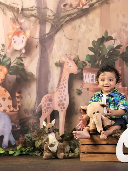 First Birthday & Cake Smash photo 4