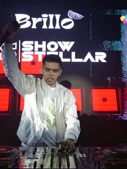 The VDJ Spectacle: Music You Can See photo 7