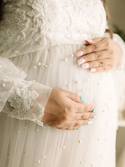 Maternity Portraits: Celebrating Your Glow photo 13