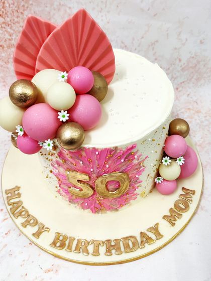 Liliyum Patisserie - Special Occasion Cakes Elegant Floral & Botanical Masterpieces photo 14