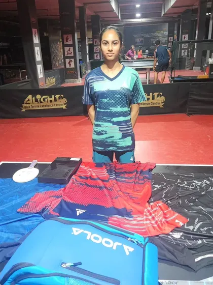 Shreya Limaye with her new JOOLA sponsorship kit. A proud moment for her and for our entire academy.