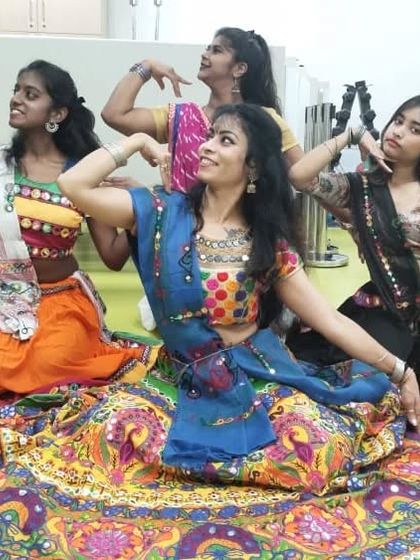 Julie Masih - Dance Classes & Choreography Festival & Wedding Choreography photo 18