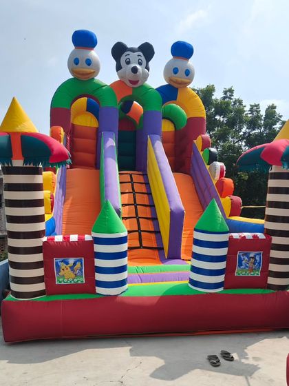 Multi-Lane Sliding Castles photo 16