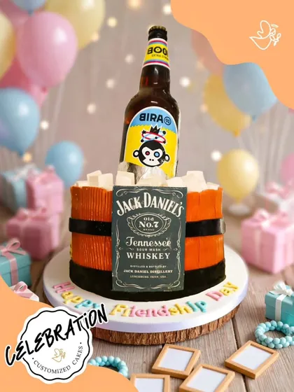 A legendary cake for Friendship Day, combining a Bira beer bottle and a Jack Daniel's label. It's the perfect way to toast to a great friendship.