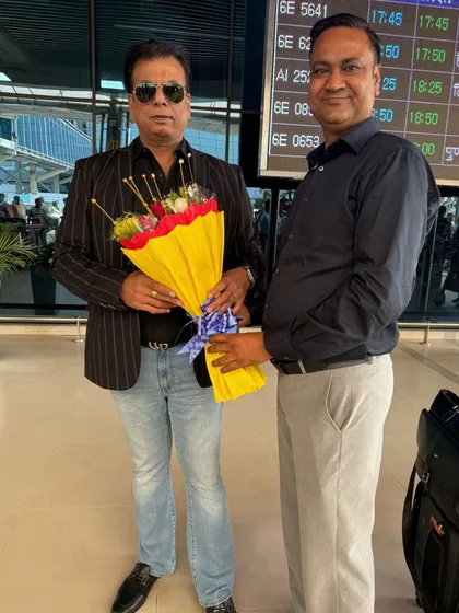 Another warm welcome at Patna airport. My visits to state events help strengthen the bond between the national and state-level organizations.