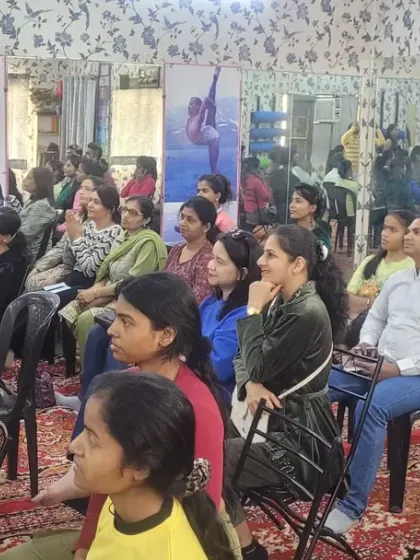 The audience at our "Importance of Spine" workshop. Many people who suffer from back pain due to long working hours find these sessions incredibly beneficial.