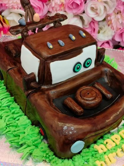 Character & Cartoon Cakes photo 10